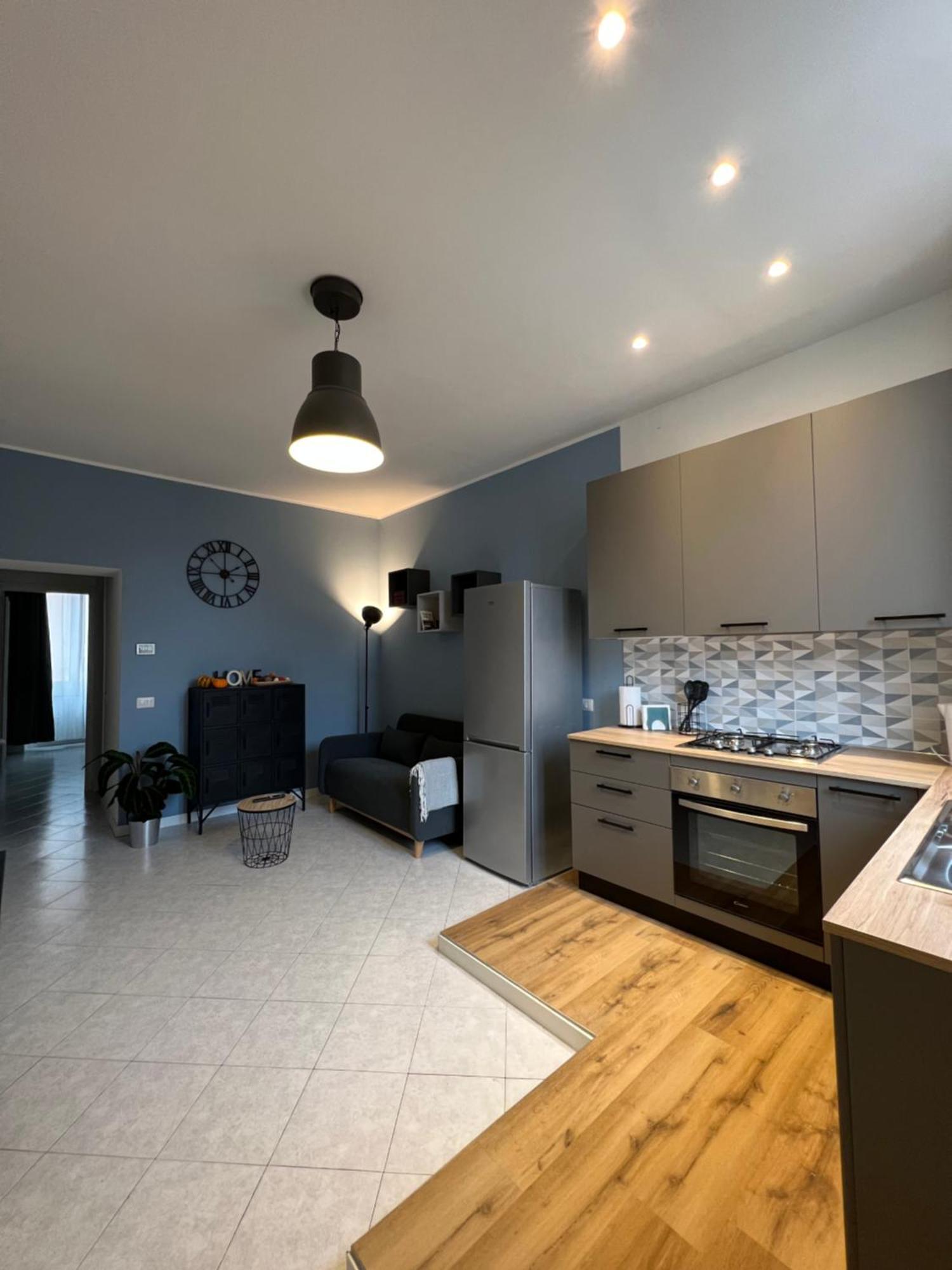 La Casa Di Lidia - Bocconi Apartment Milan Bagian luar foto
