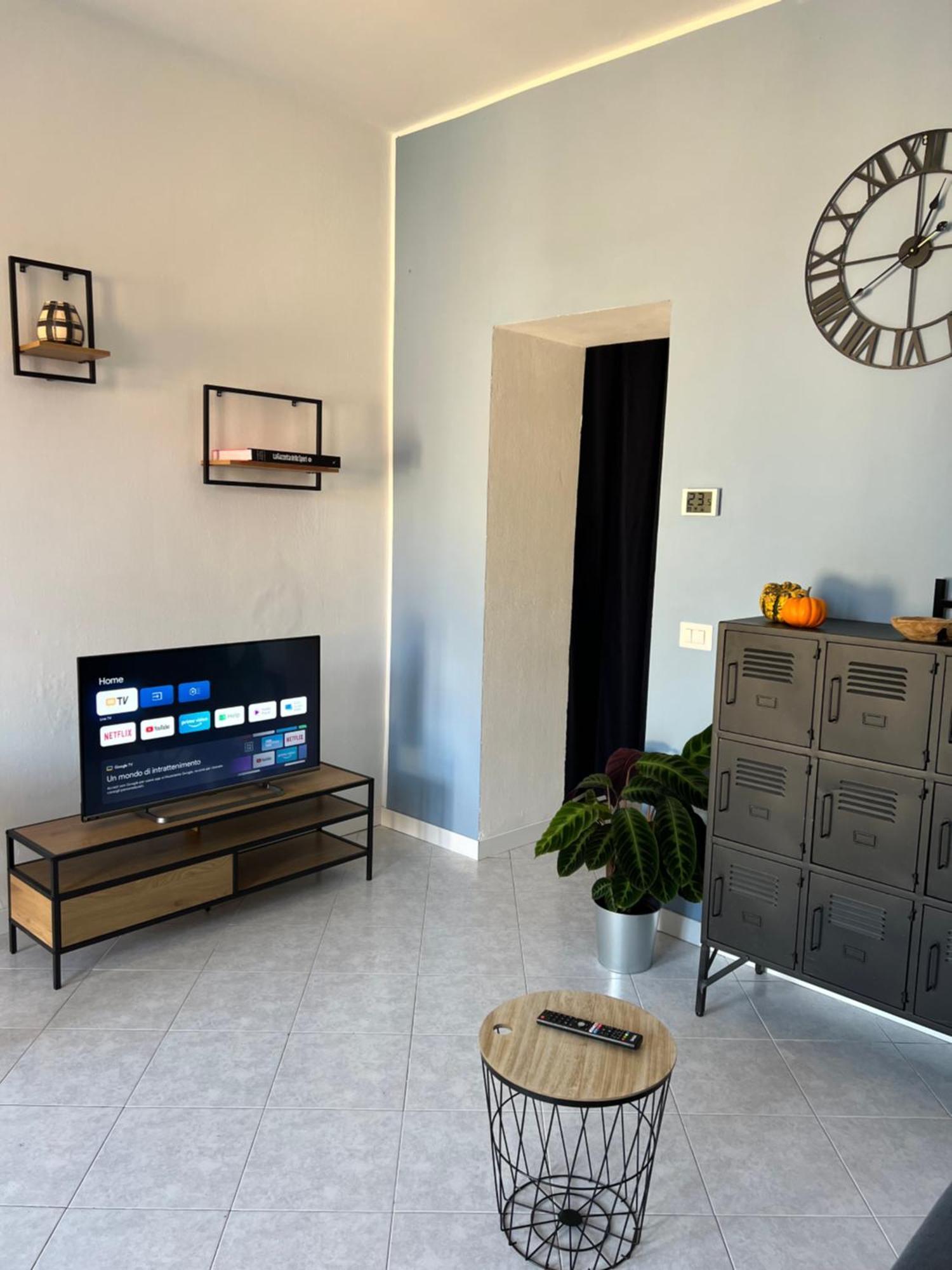La Casa Di Lidia - Bocconi Apartment Milan Bagian luar foto